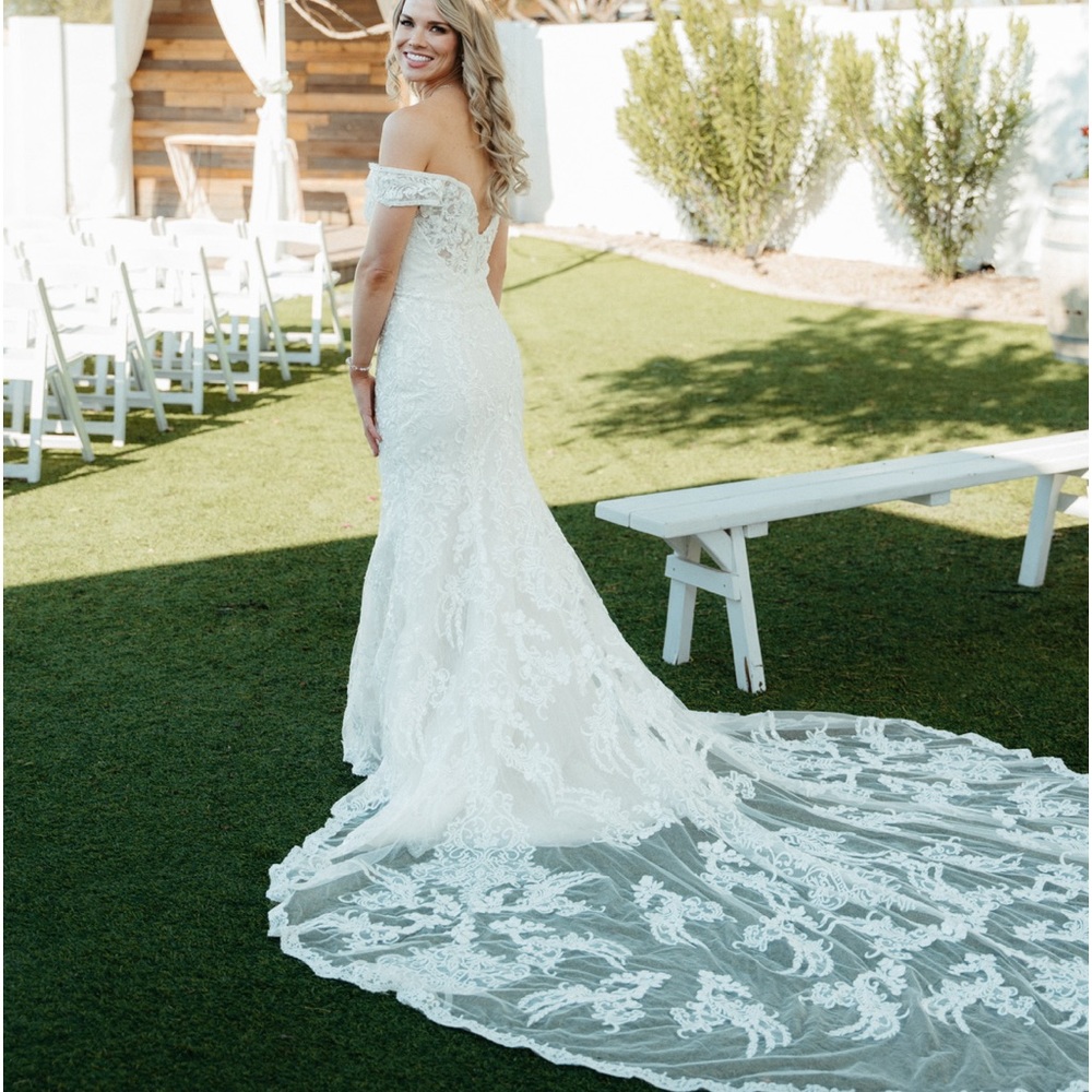 Oleg Cassini Wedding Dress